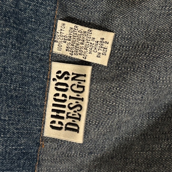 Chico’s Design Silk Accent Dark Denim Jean Jacket Women’s Size 2 - Picture 3 of 3